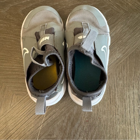 Nike Flex Runner 2 Sneakers Toddler SZ 9C Shoes DJ6039-003 Gray - Picture 6 of 6